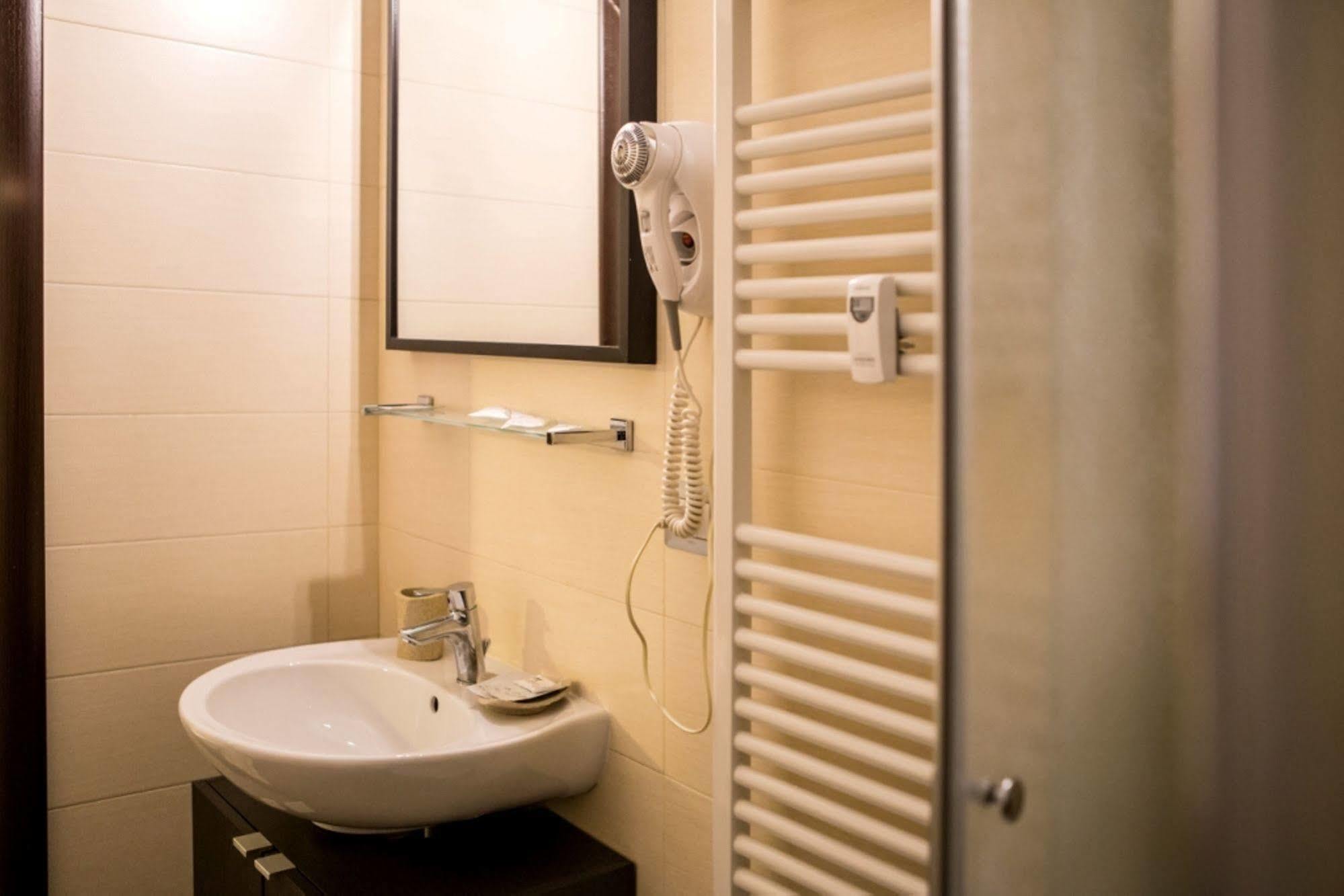 Mikale Rooms Roma Ngoại thất bức ảnh