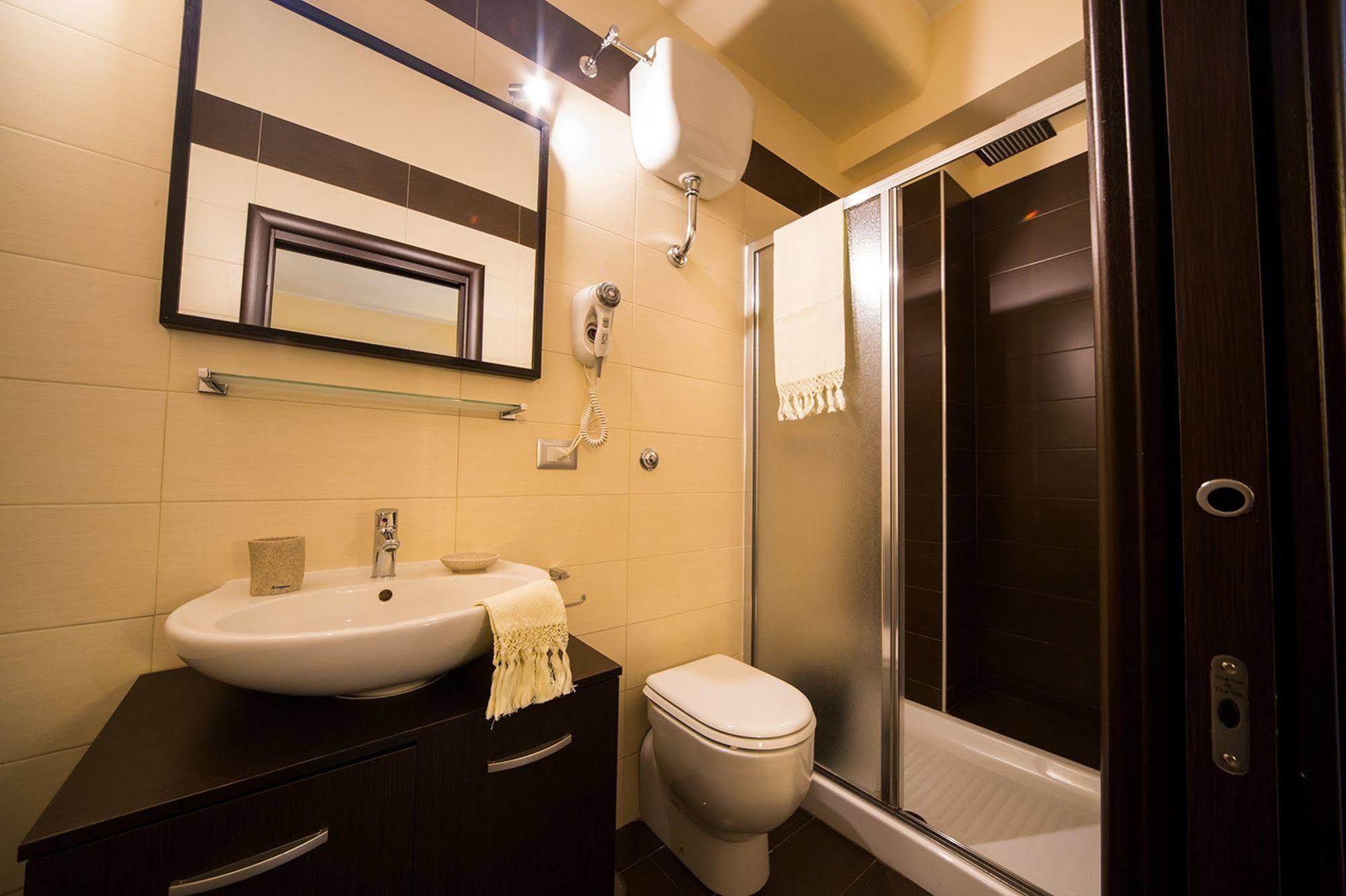 Mikale Rooms Roma Ngoại thất bức ảnh